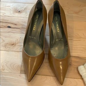 Bruno Magli brown leather heel made in Italy